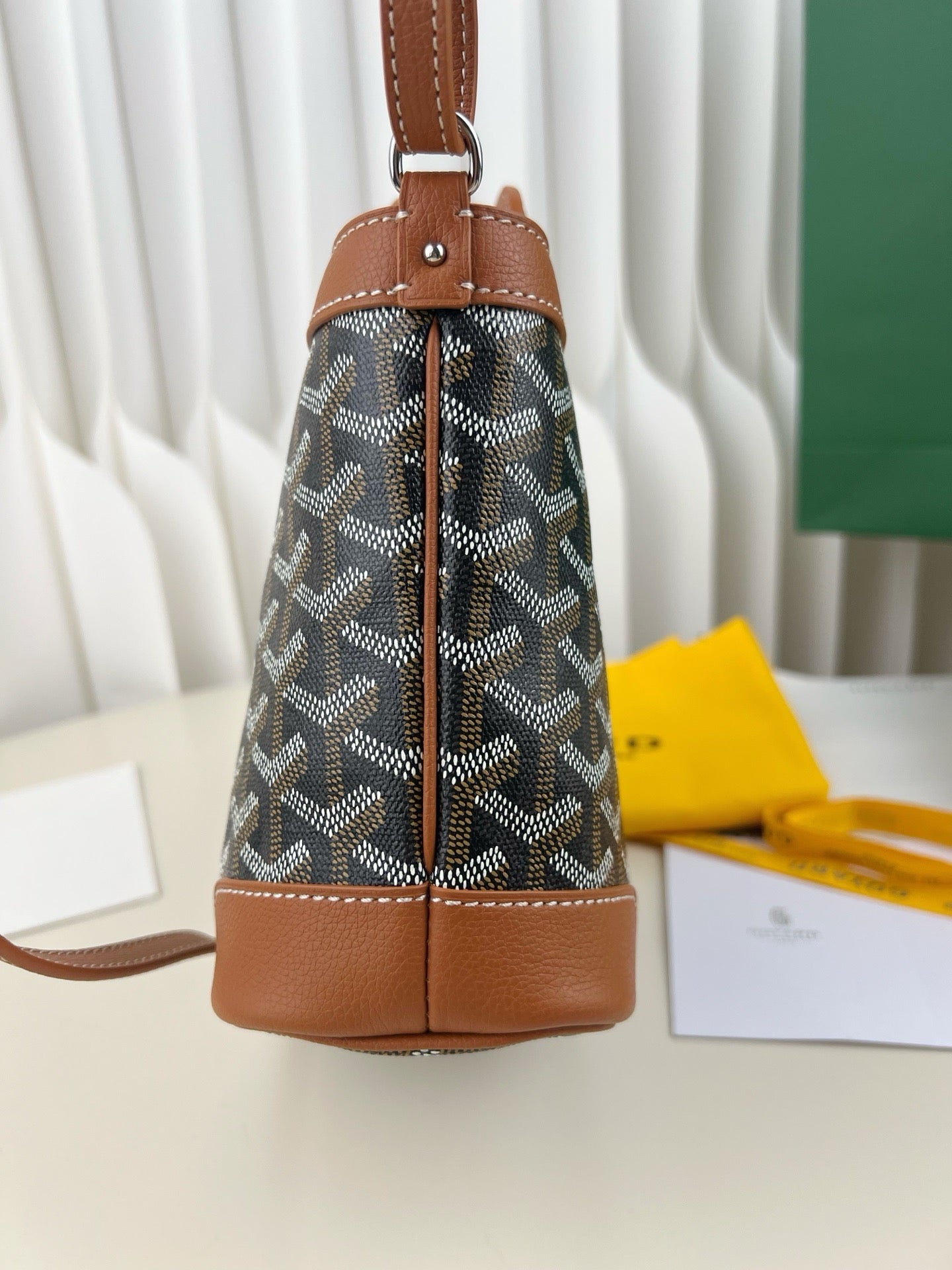 고야드 벨루가 미니