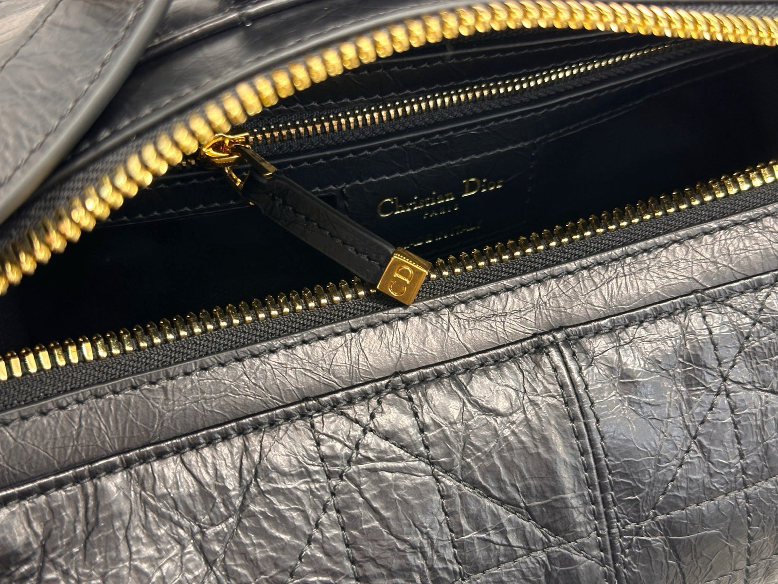 디올 매크로까나쥬 크링클 디저니 백 스몰