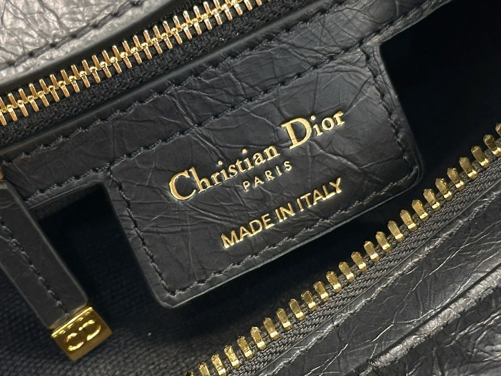 디올 매크로까나쥬 크링클 디저니 백 스몰