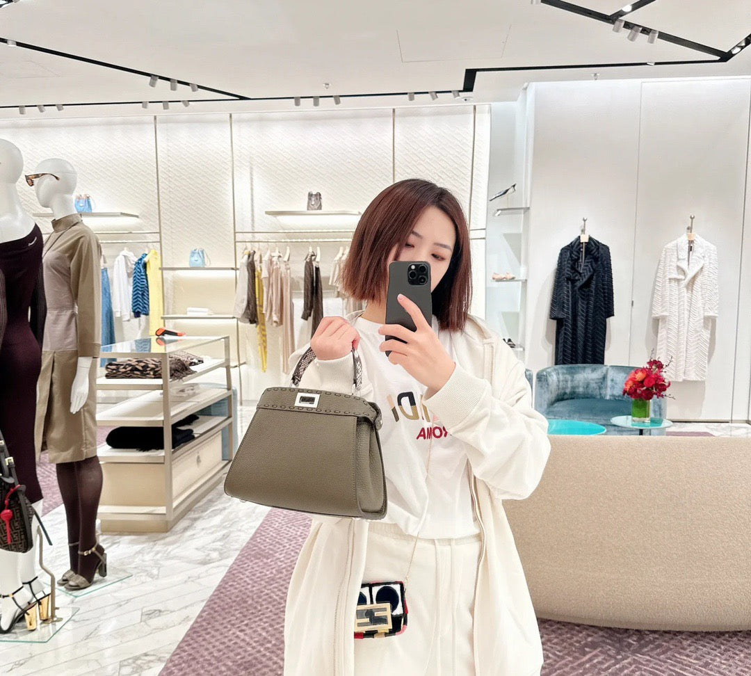 펜디 피카부 로마노 미니