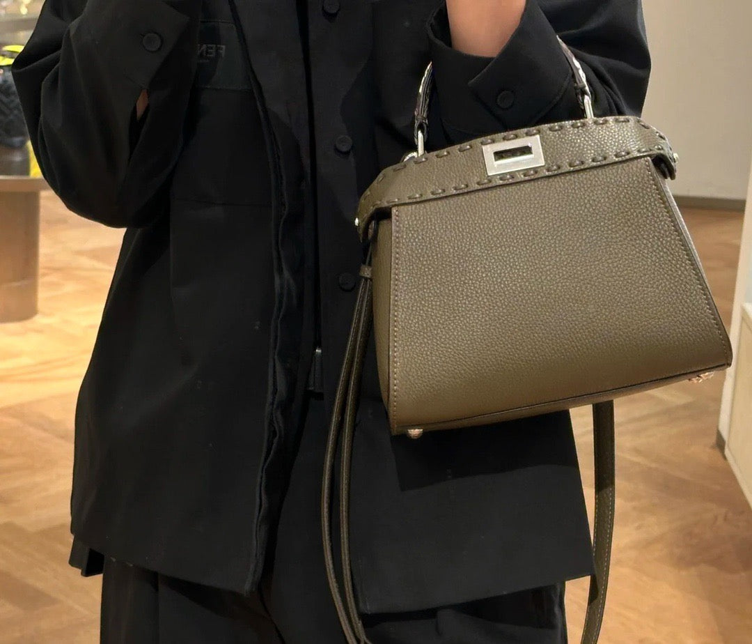 펜디 피카부 로마노 미니
