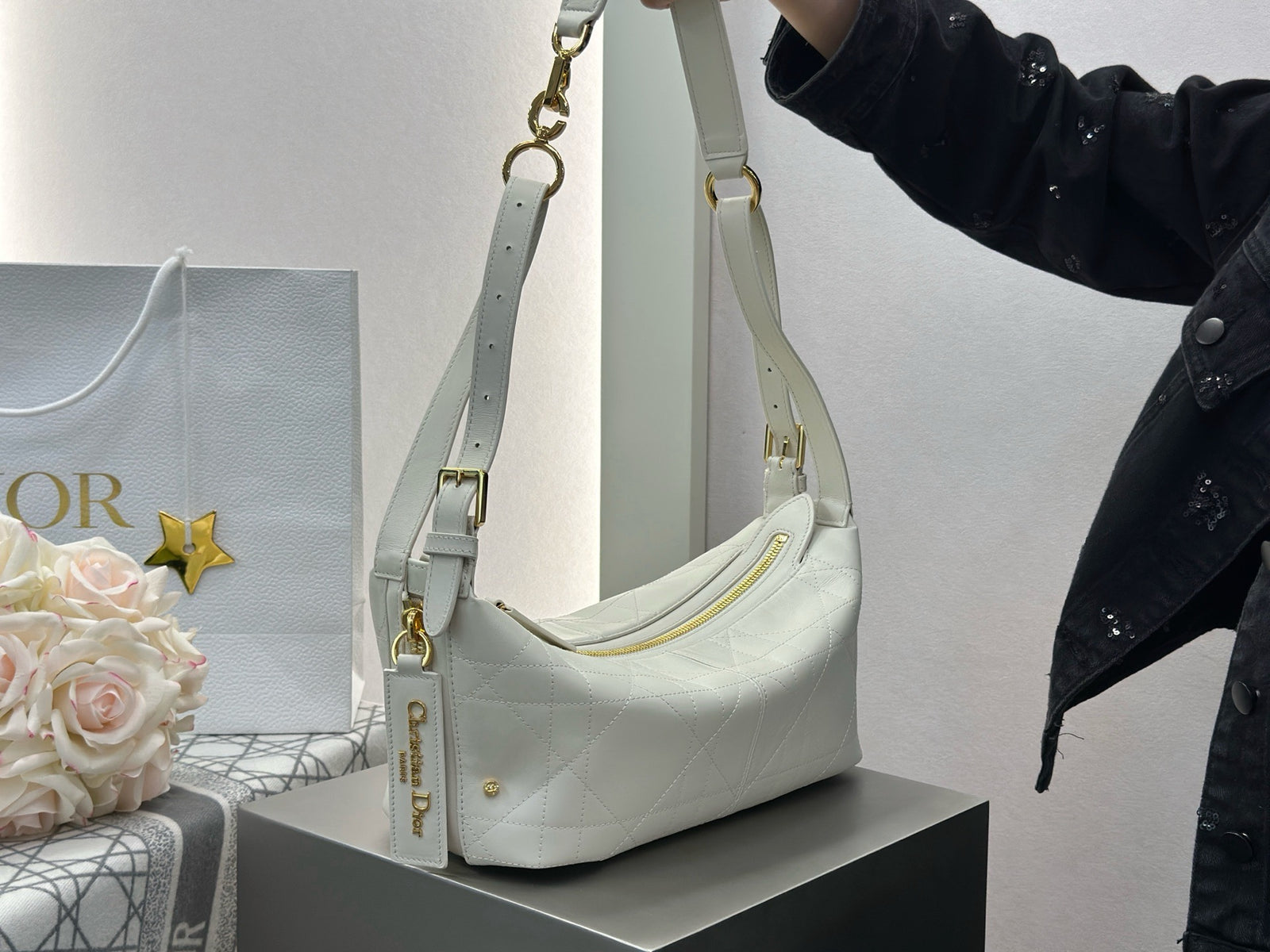 디올 매크로까나쥬 크링클 디저니 백 스몰