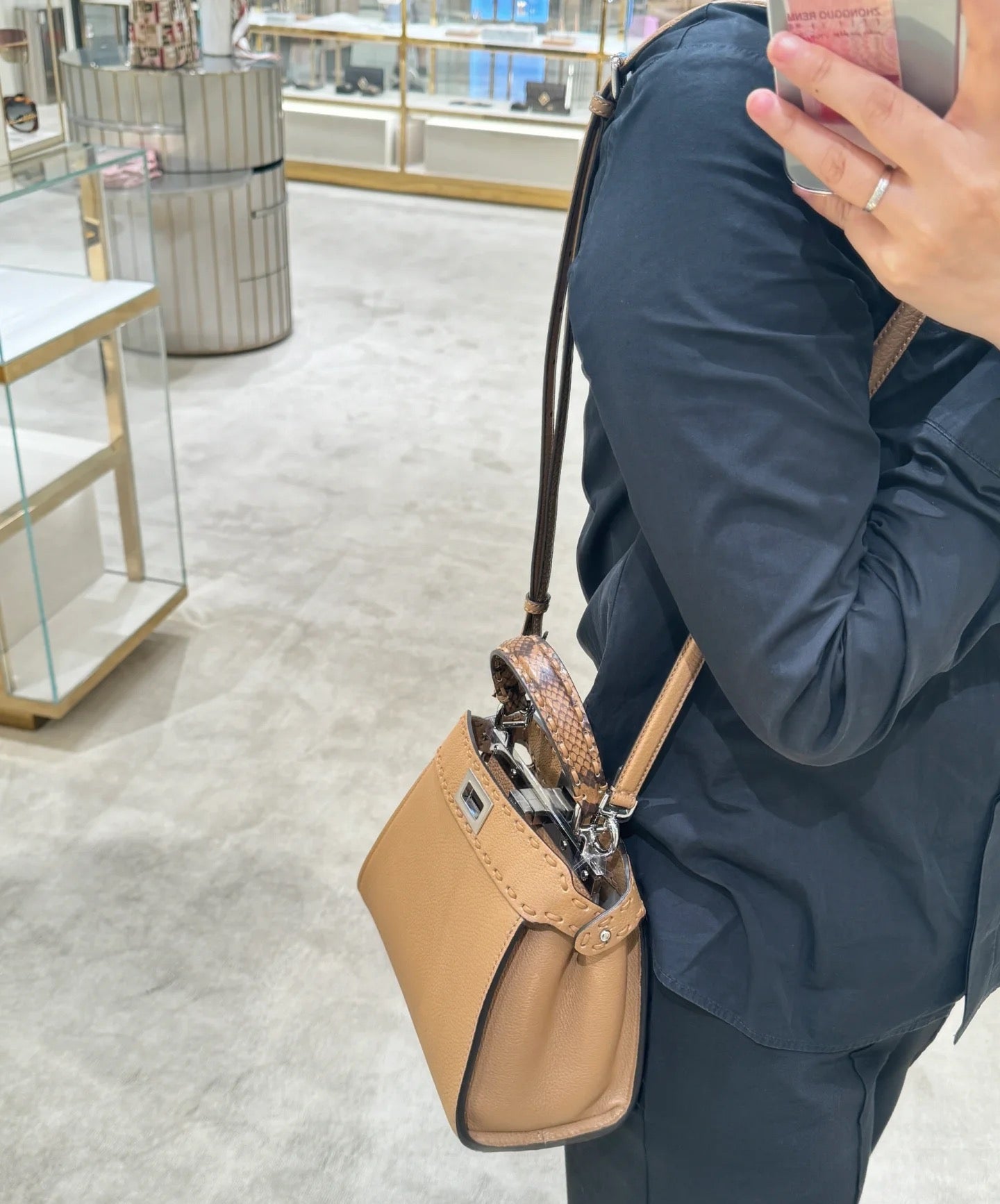 펜디 피카부 로마노 미니