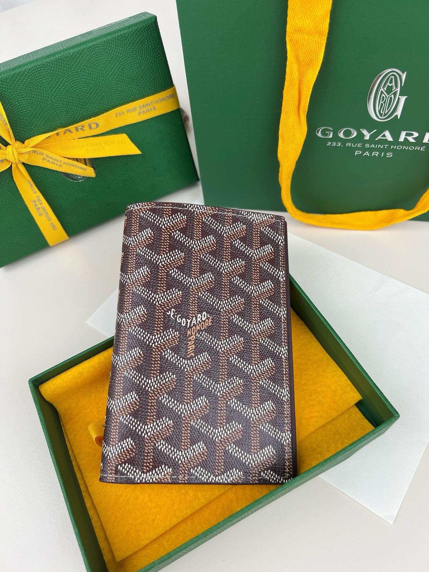 고야드 그르넬 여권 케이스