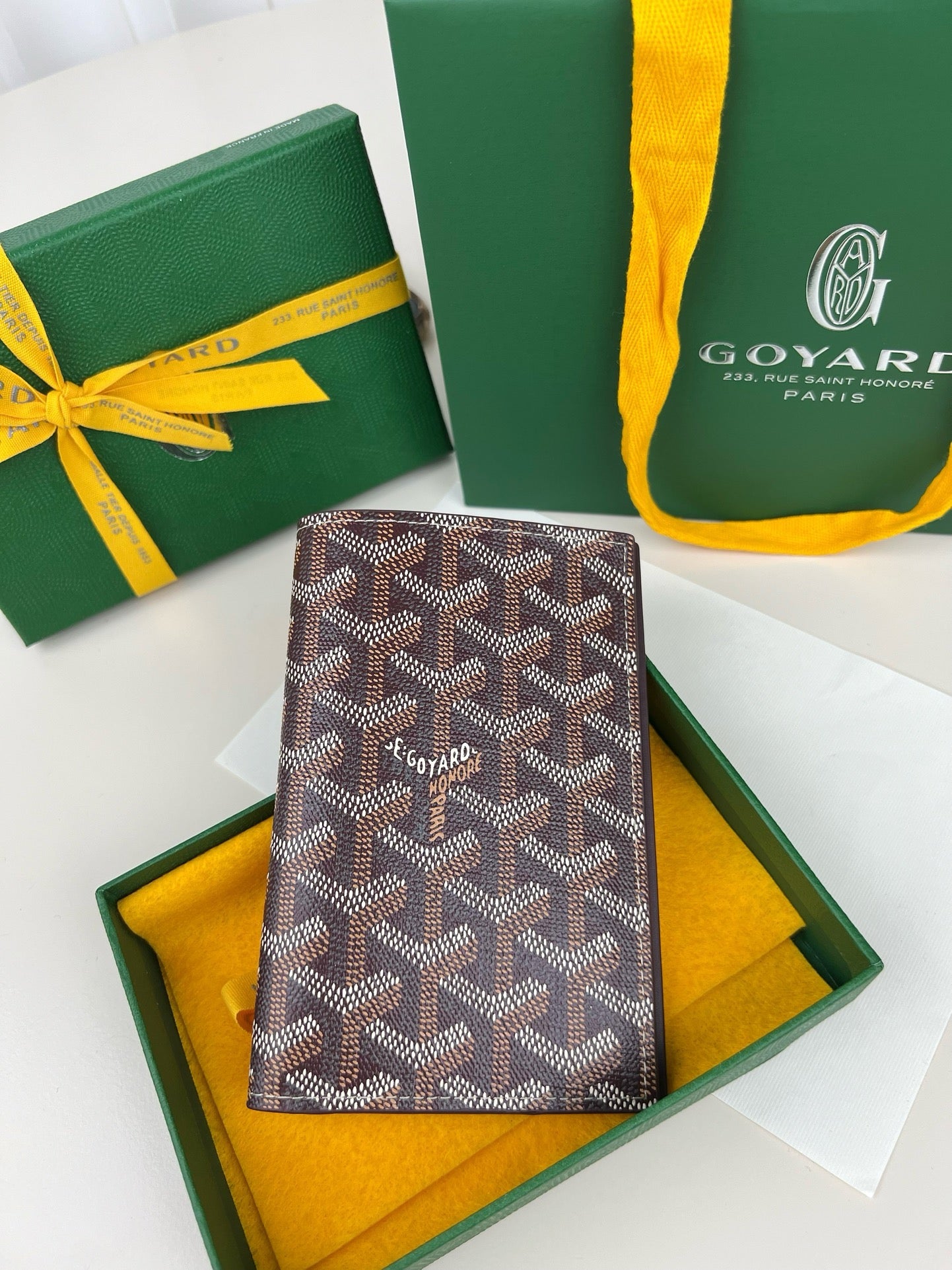 고야드 그르넬 여권 케이스