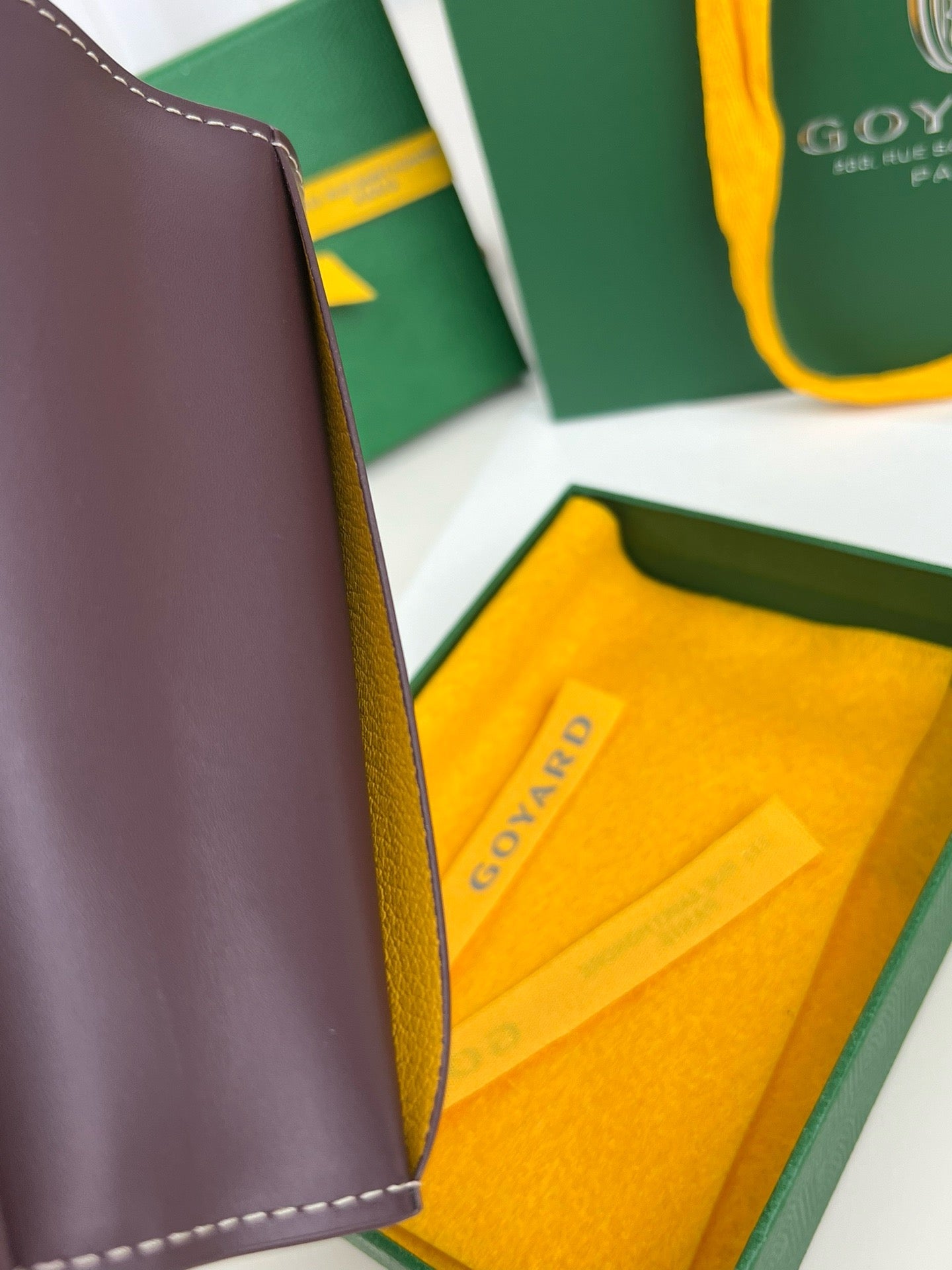 고야드 그르넬 여권 케이스