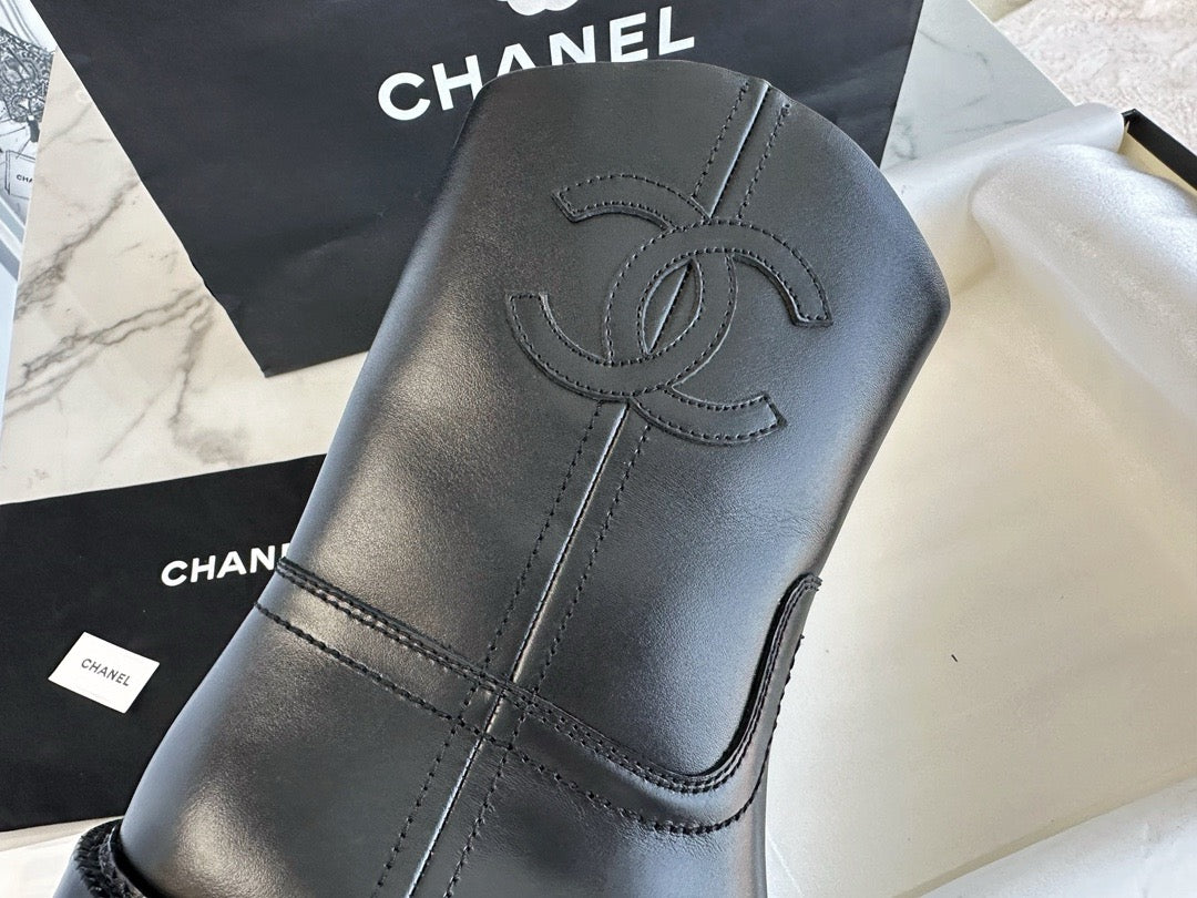 샤넬 레더 미들 부츠