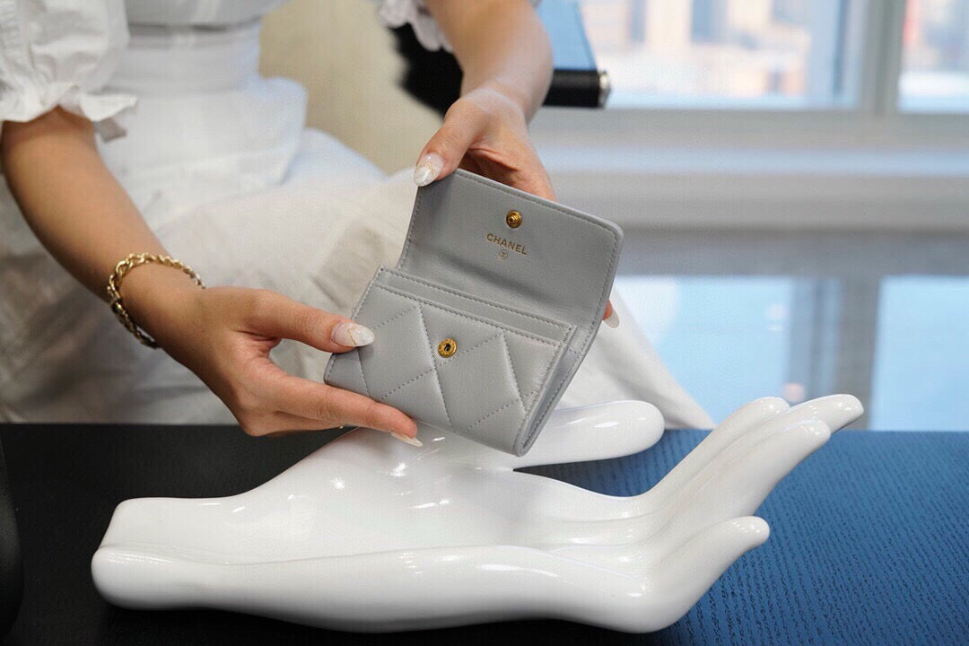 샤넬 19 카드지갑