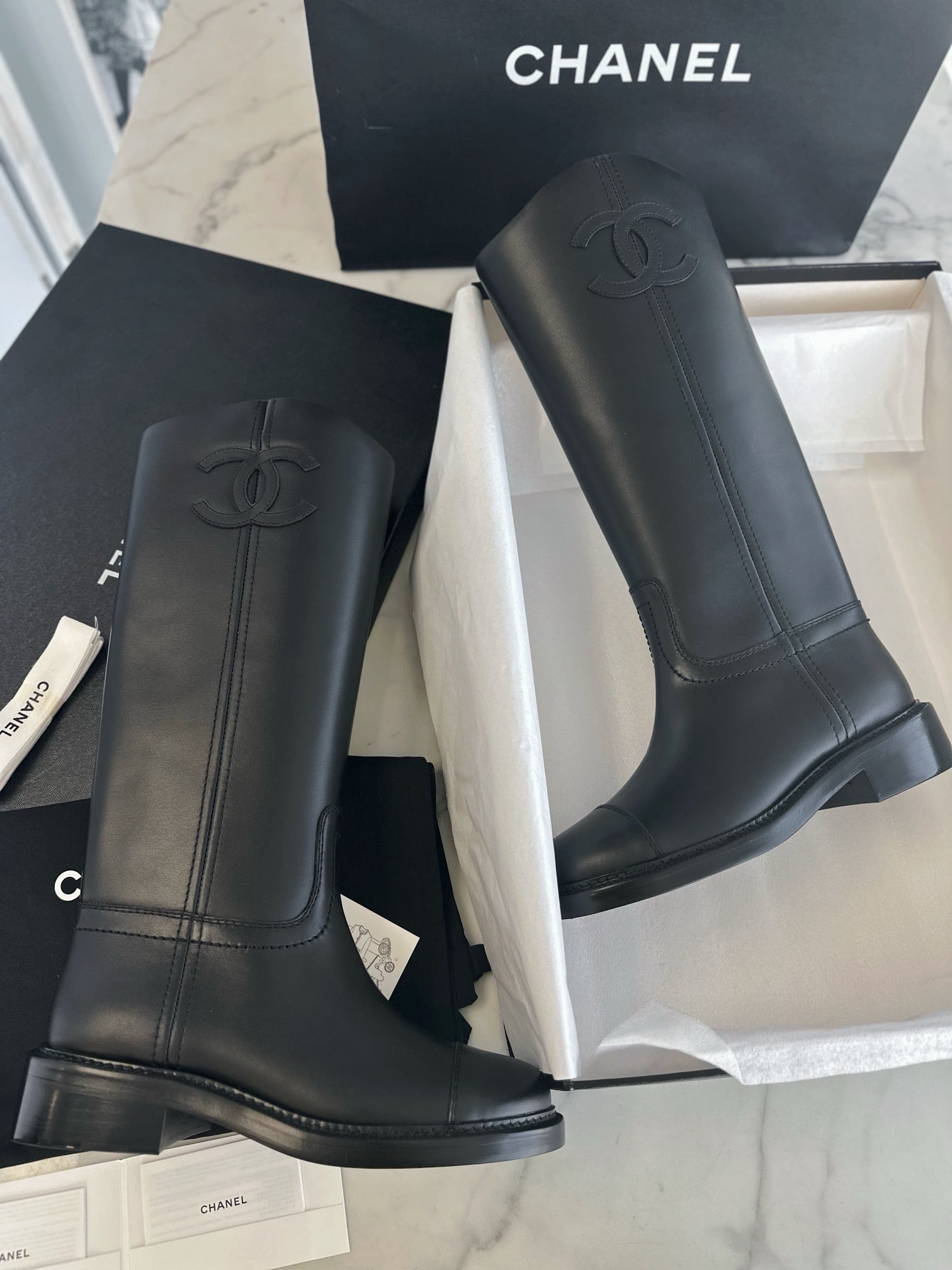 샤넬 레더 하이 부츠