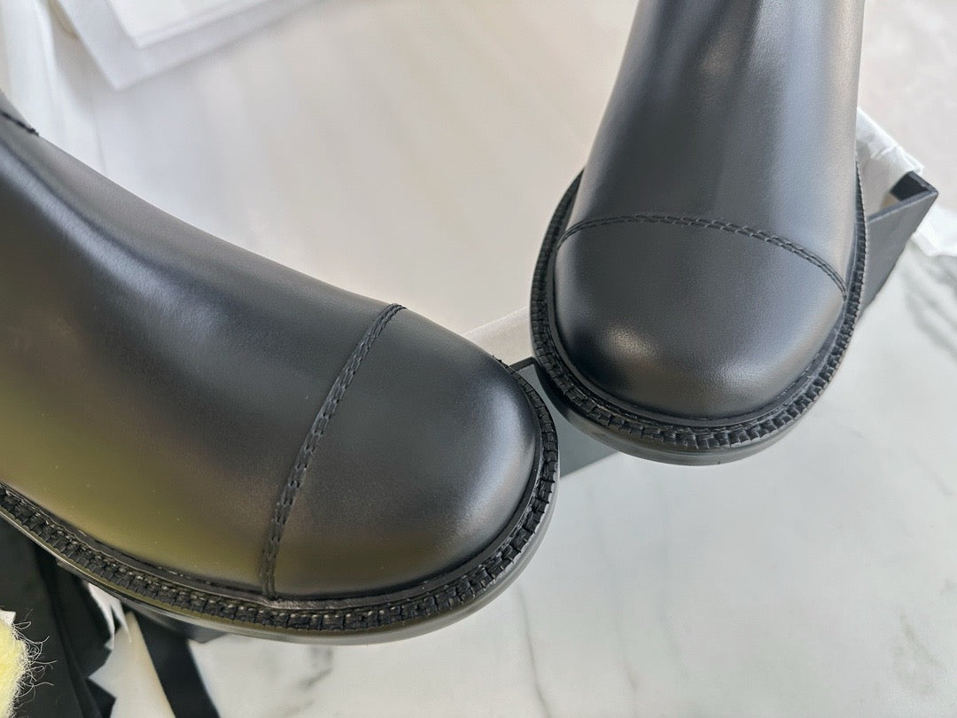 샤넬 레더 하이 부츠