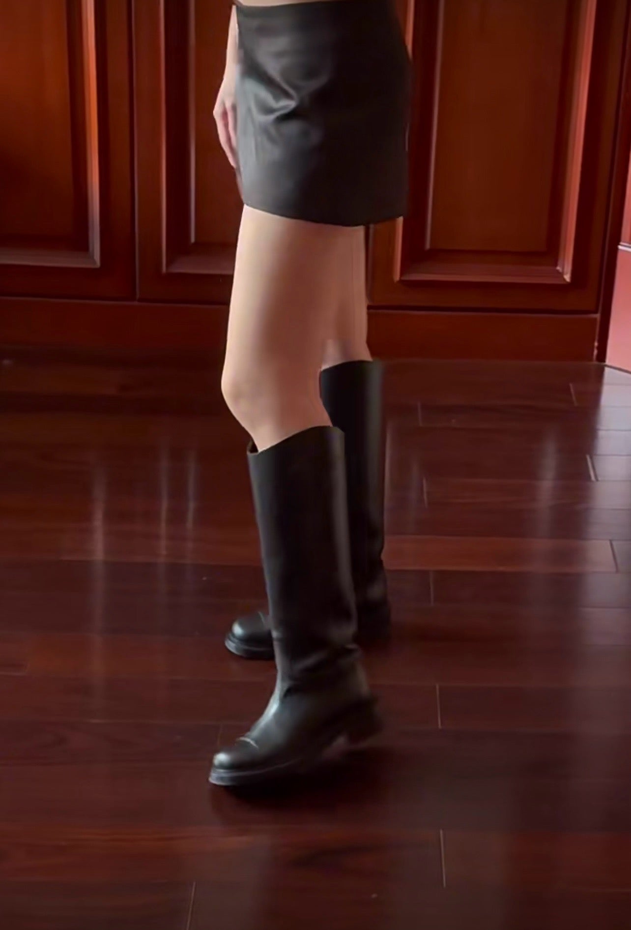 샤넬 레더 하이 부츠