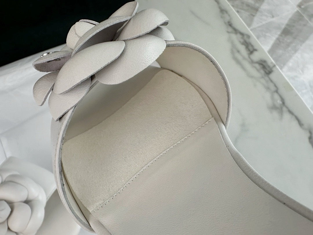 샤넬 까멜리아 뮬