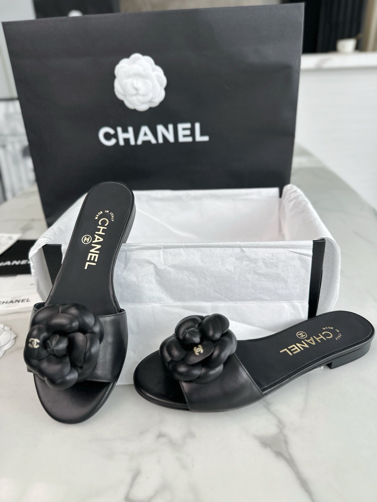 샤넬 까멜리아 뮬