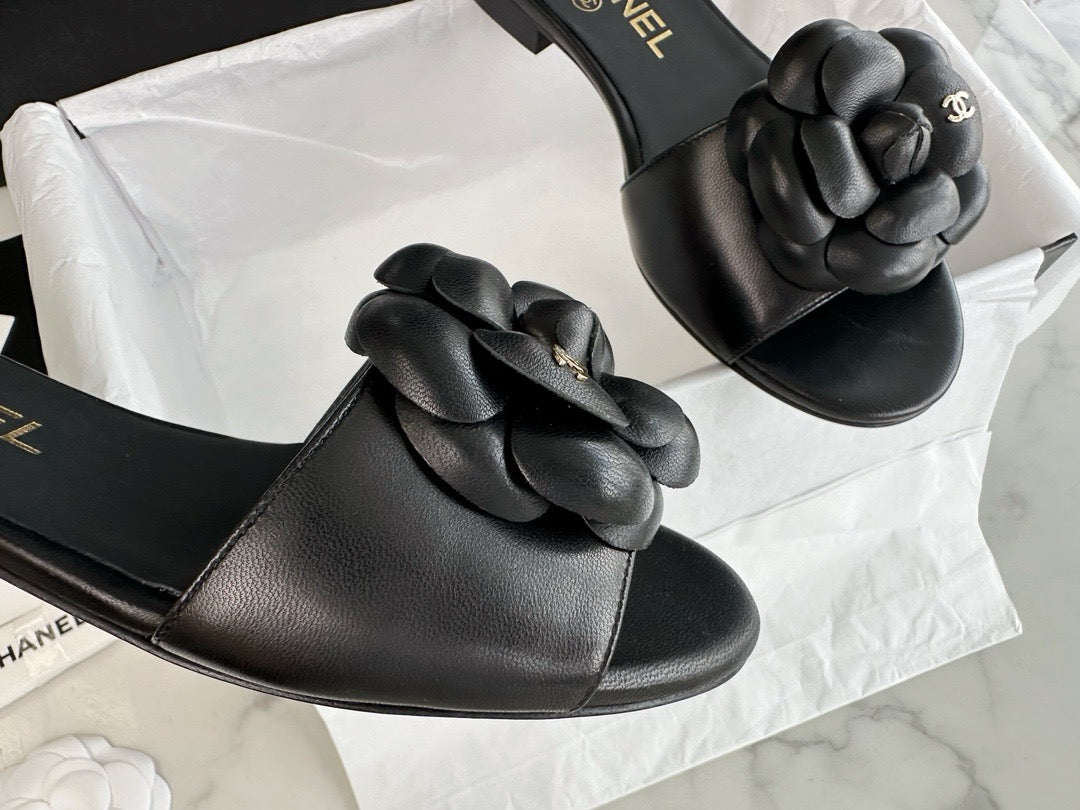 샤넬 까멜리아 뮬