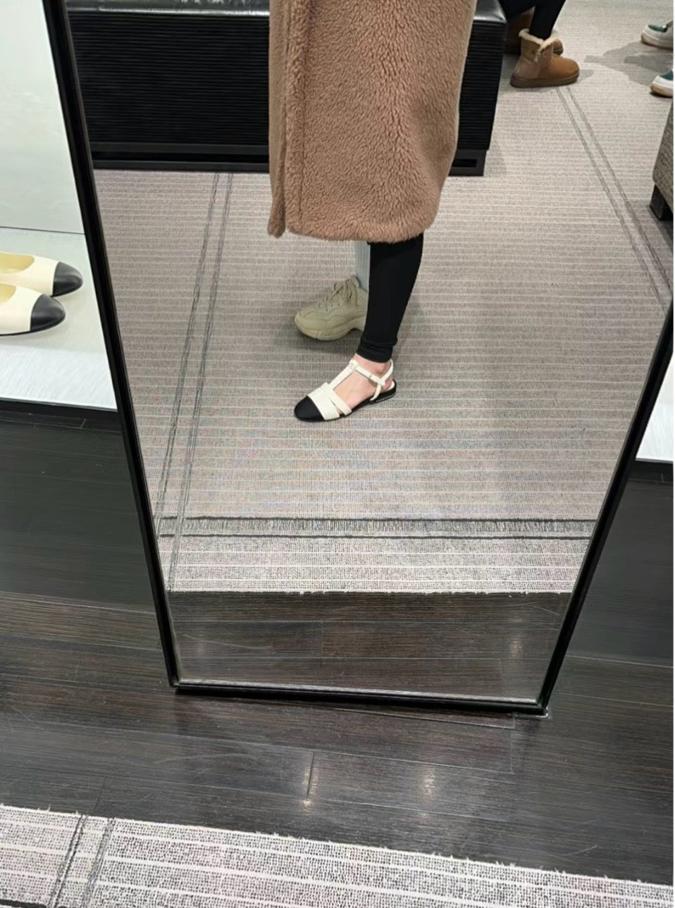 샤넬 인터로킹 CC 로고 슬링백 플랫