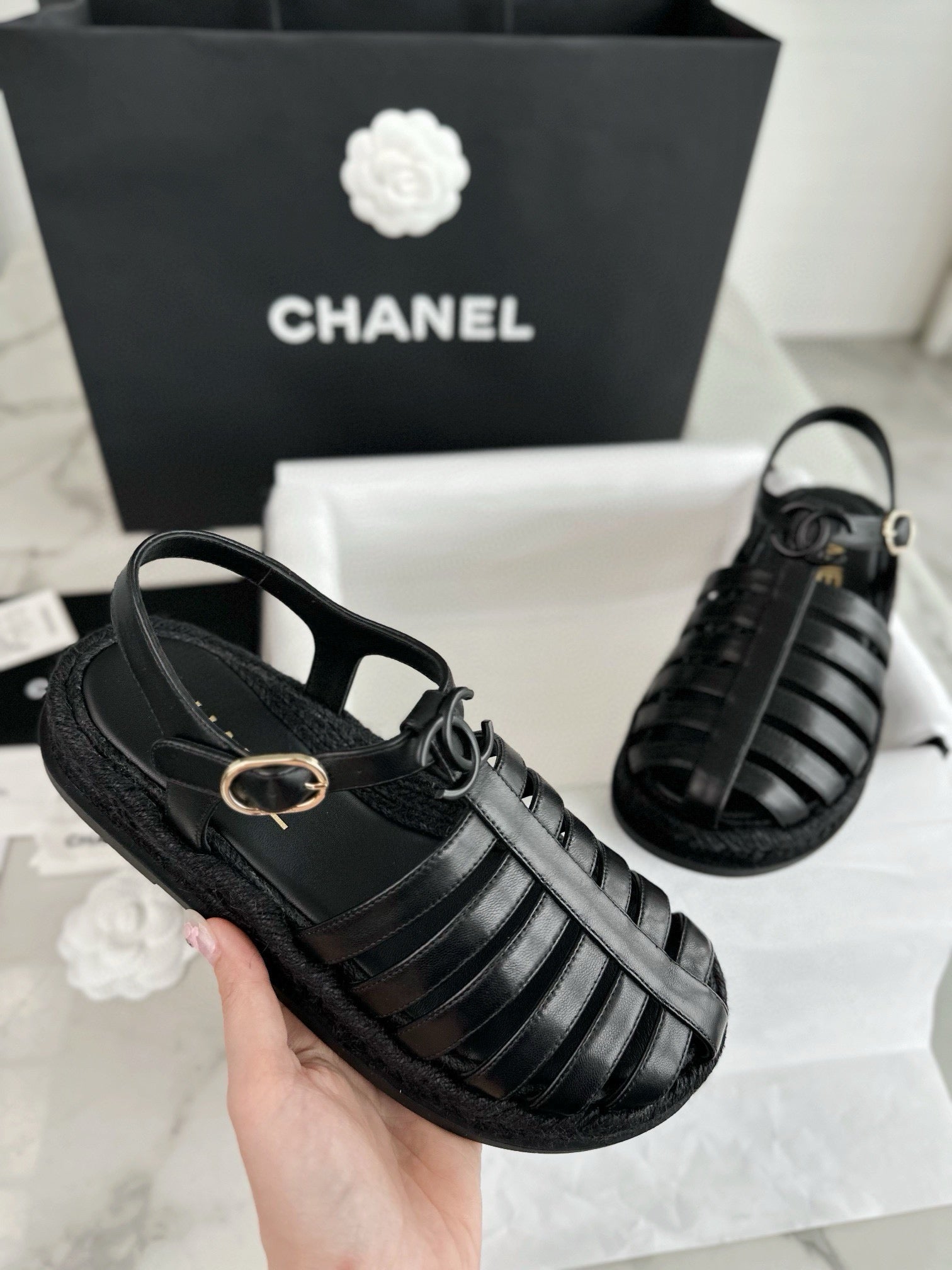 샤넬 크루즈 캐쥬얼 로마 슬링백 샌들