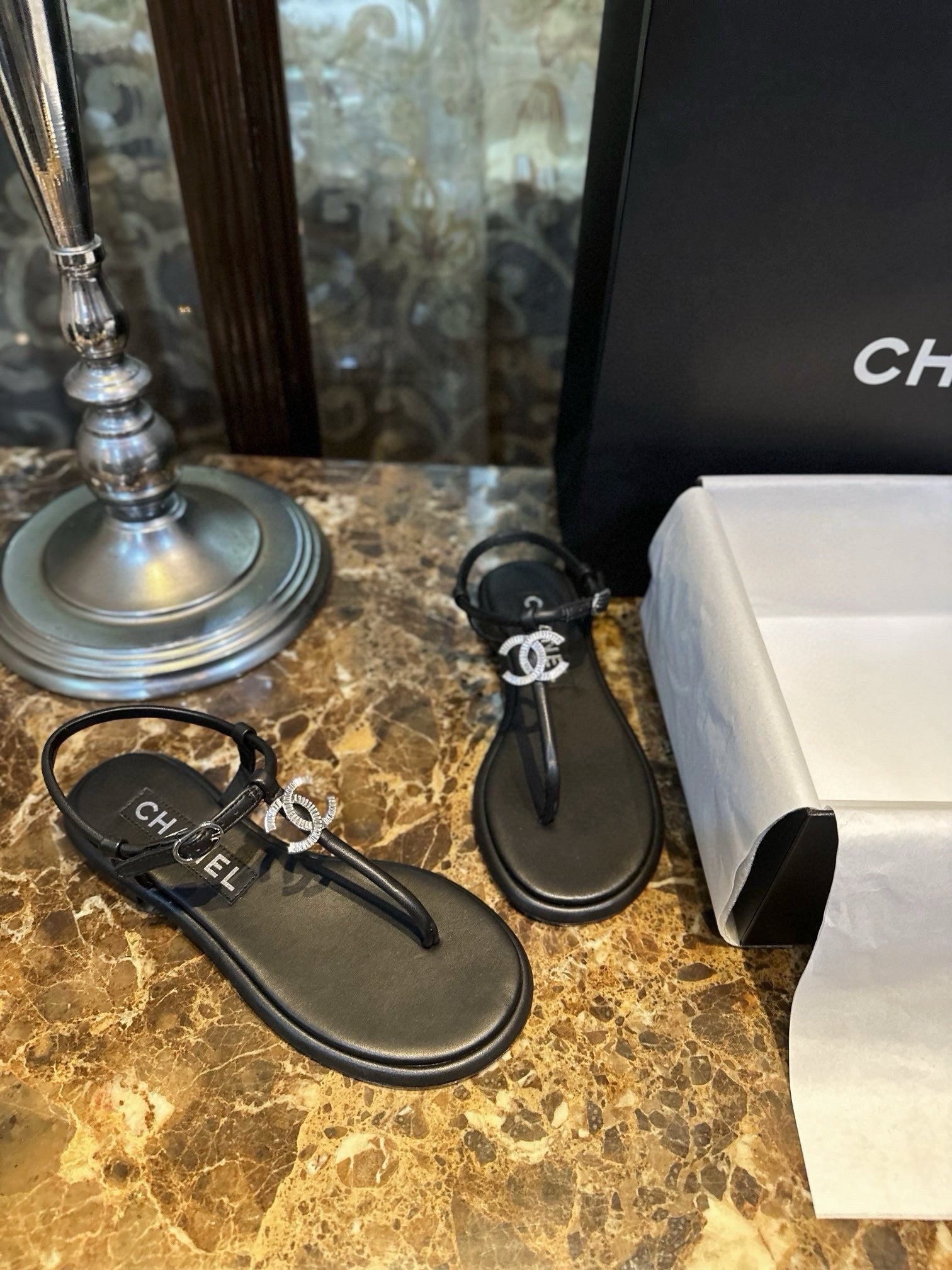 샤넬 스트라스 크리스탈 CC 샌들