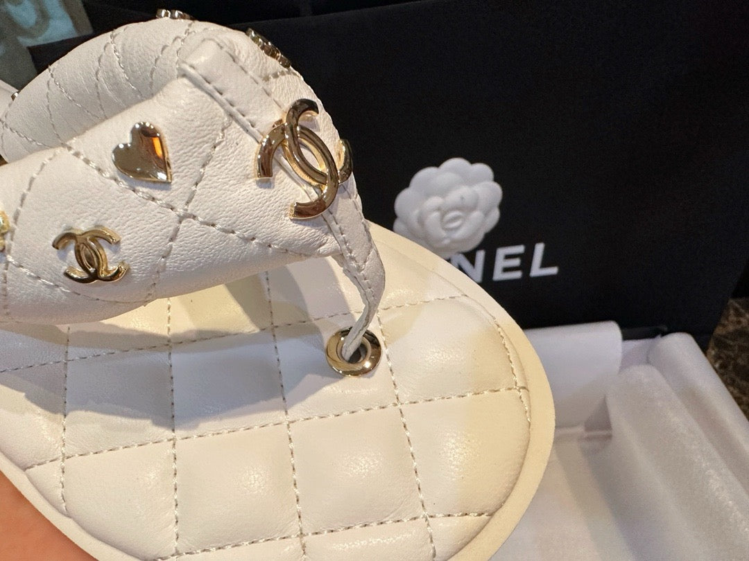 샤넬 참 퀄팅 플랫폼 플립플랍