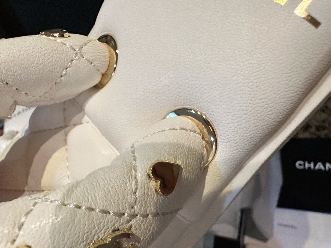 샤넬 참 퀄팅 플랫폼 플립플랍