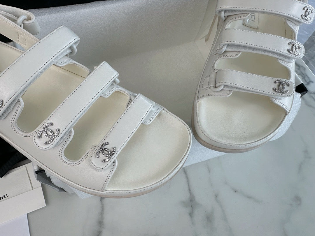 샤넬 크루즈 트리플 벨크로 샌들