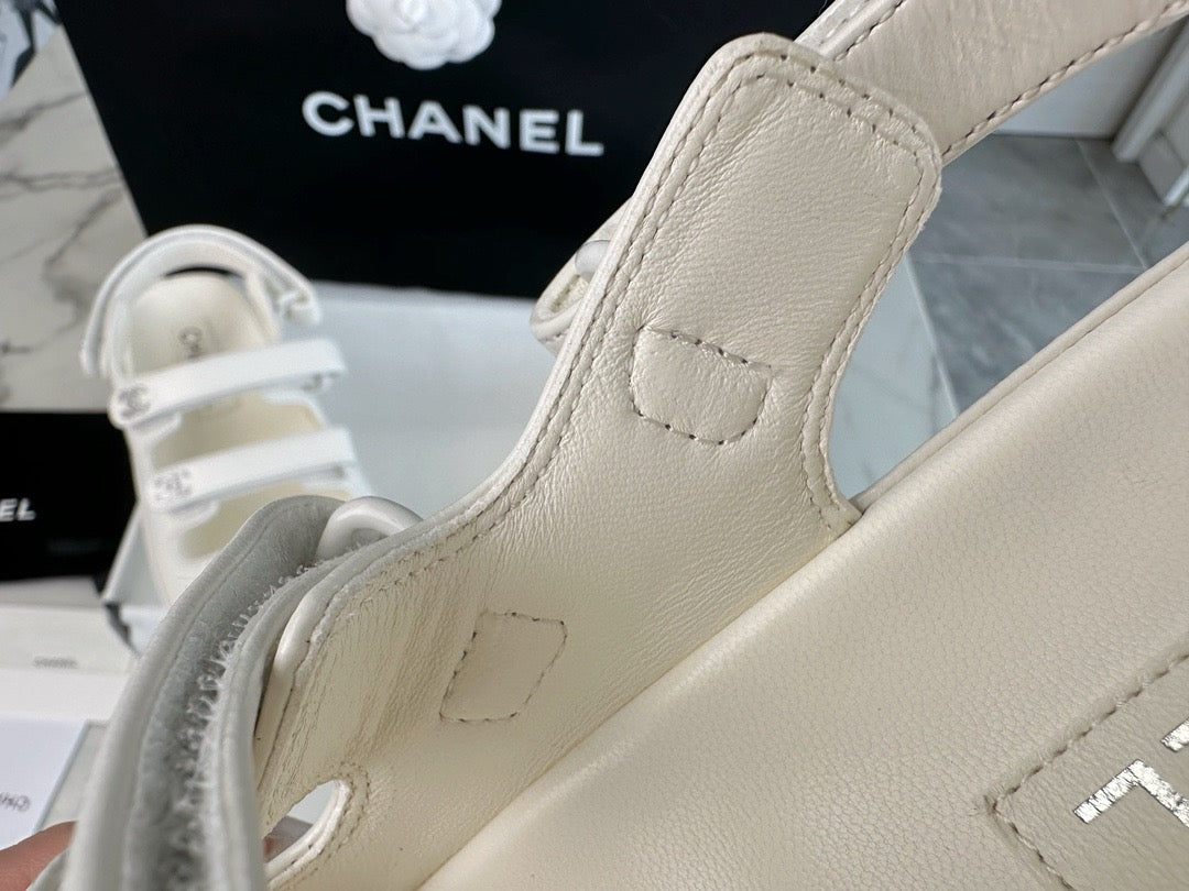 샤넬 크루즈 트리플 벨크로 샌들