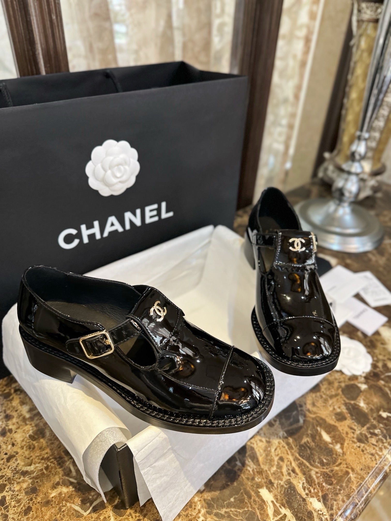 샤넬 CC 버클 페이던트 메리제인 로퍼