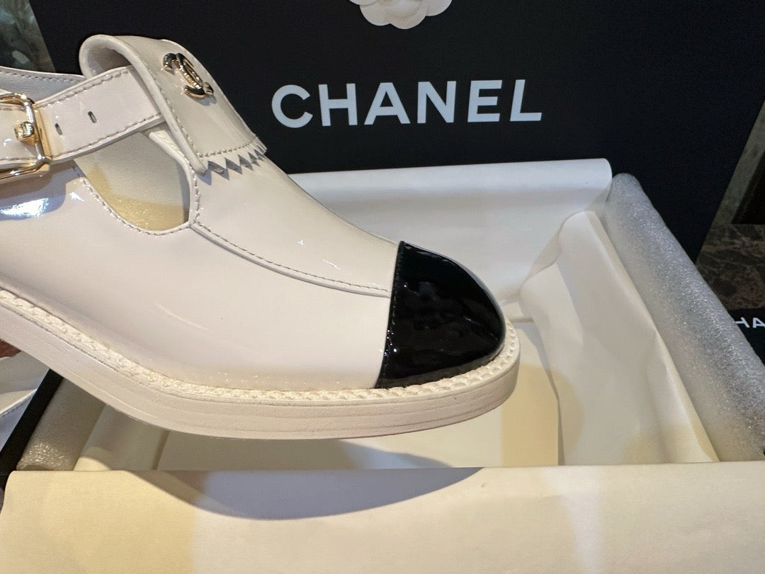 샤넬 CC 버클 페이던트 메리제인 로퍼