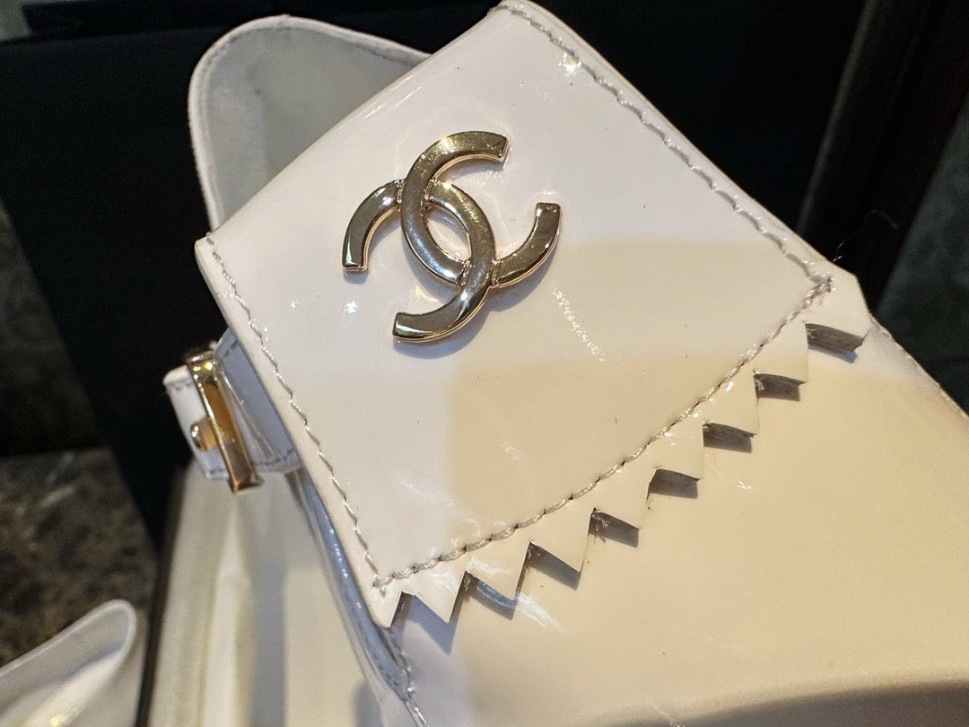 샤넬 CC 버클 페이던트 메리제인 로퍼