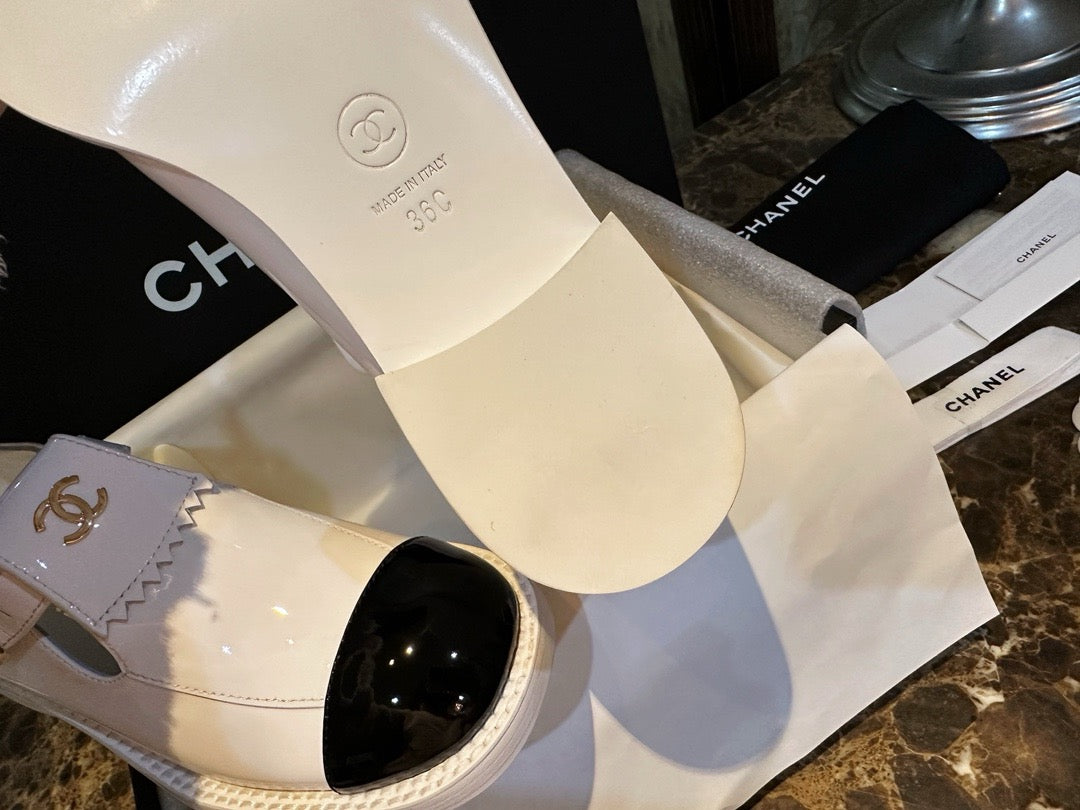 샤넬 CC 버클 페이던트 메리제인 로퍼