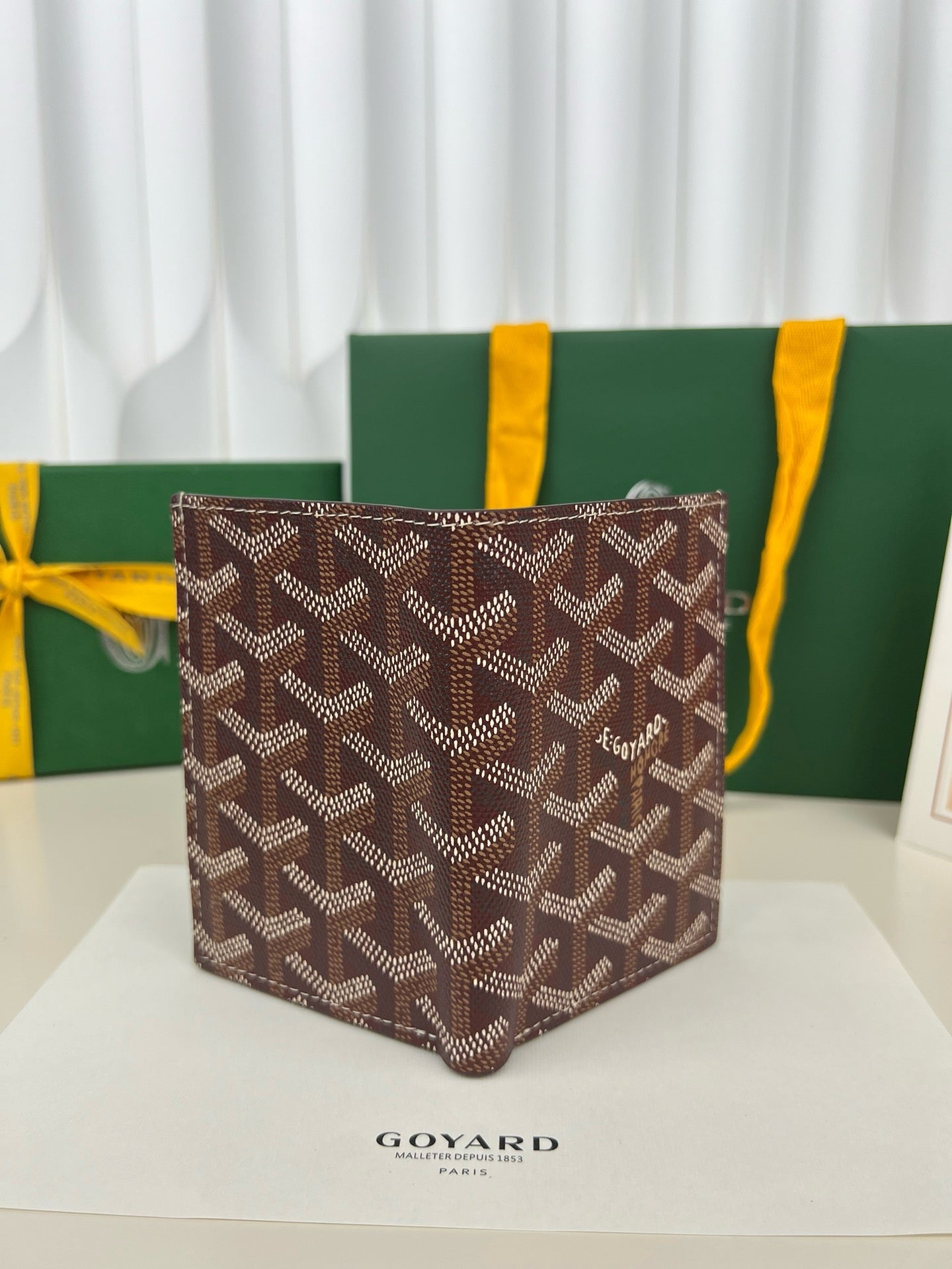 고야드 생피에르 (버건디)