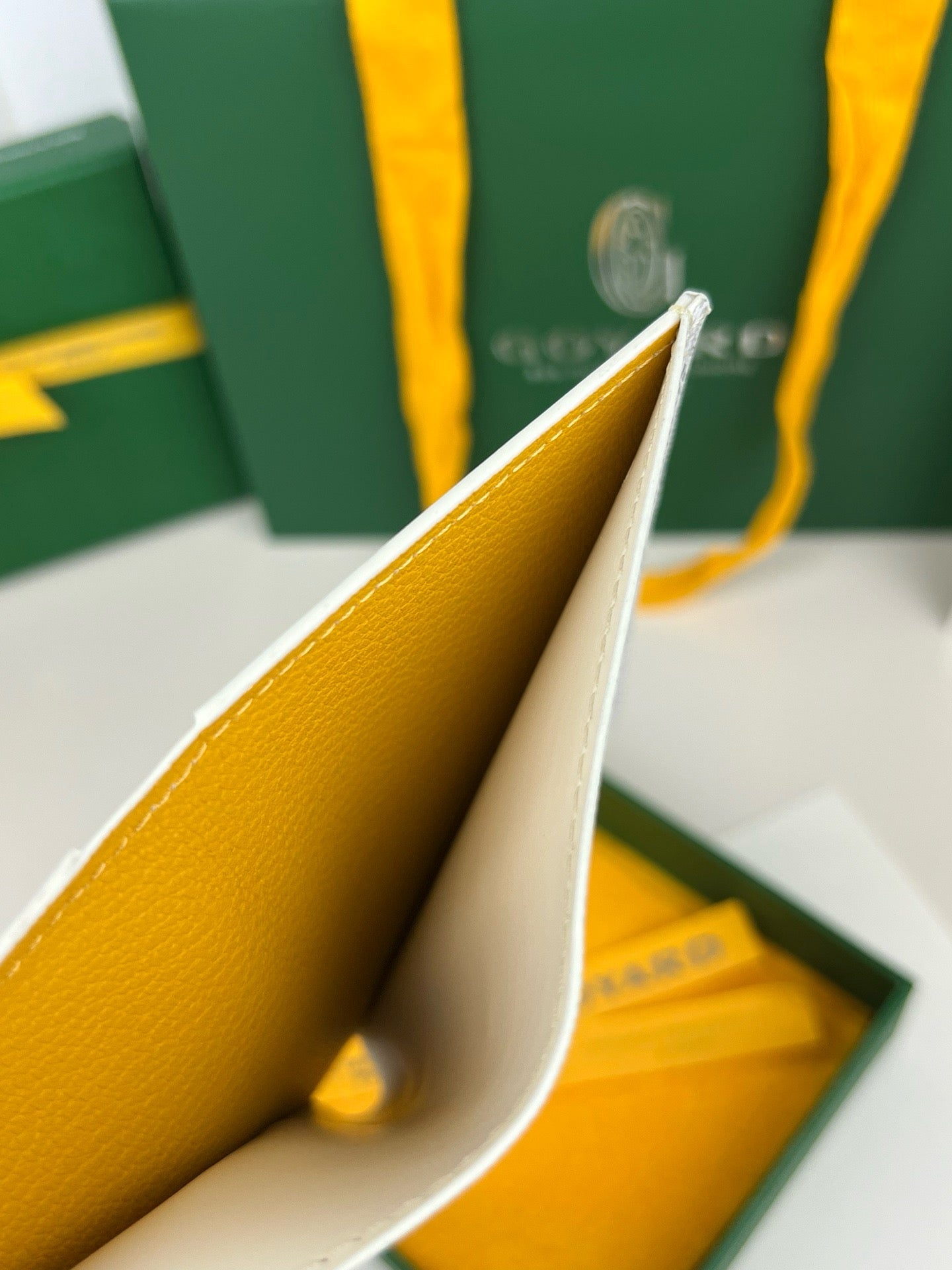 고야드 생피에르 (화이트)