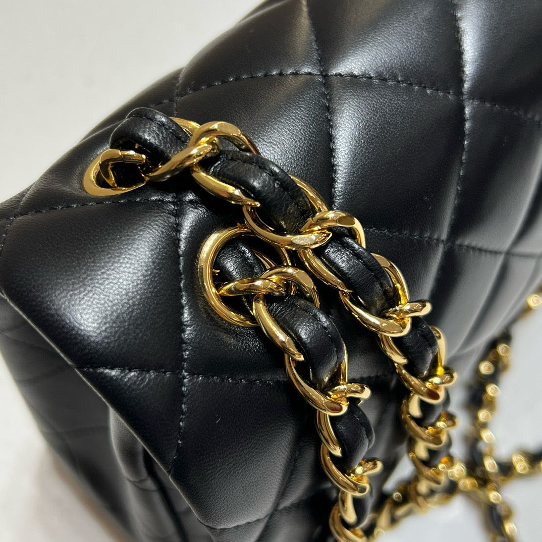 샤넬 클래식 플랩백 램스킨 라지