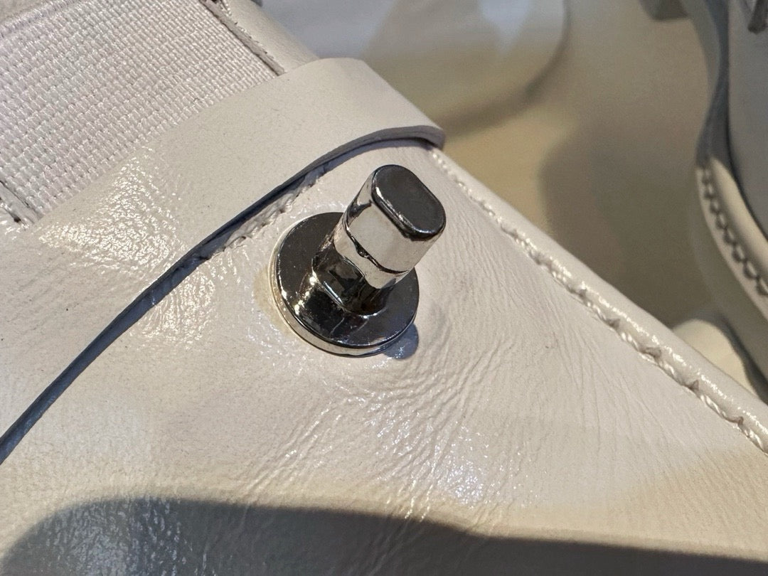 샤넬 퀄팅 CC로고 턴락 로퍼