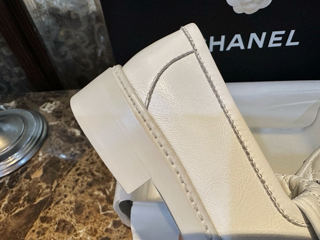 샤넬 퀄팅 CC로고 턴락 로퍼