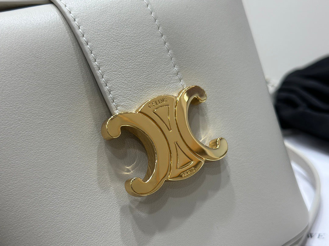 셀린느 트리옹프 버킷백 레더 미니