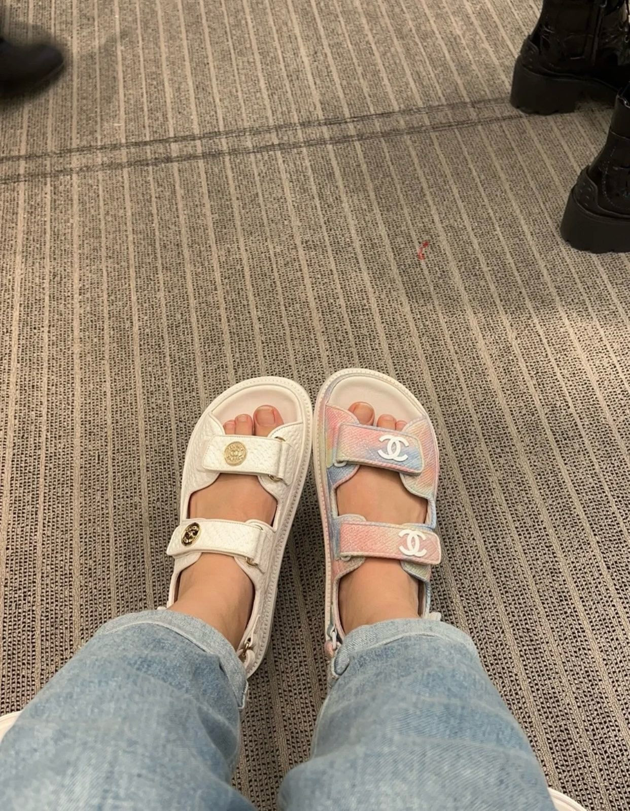 샤넬 CC 버튼 벨크로 샌들