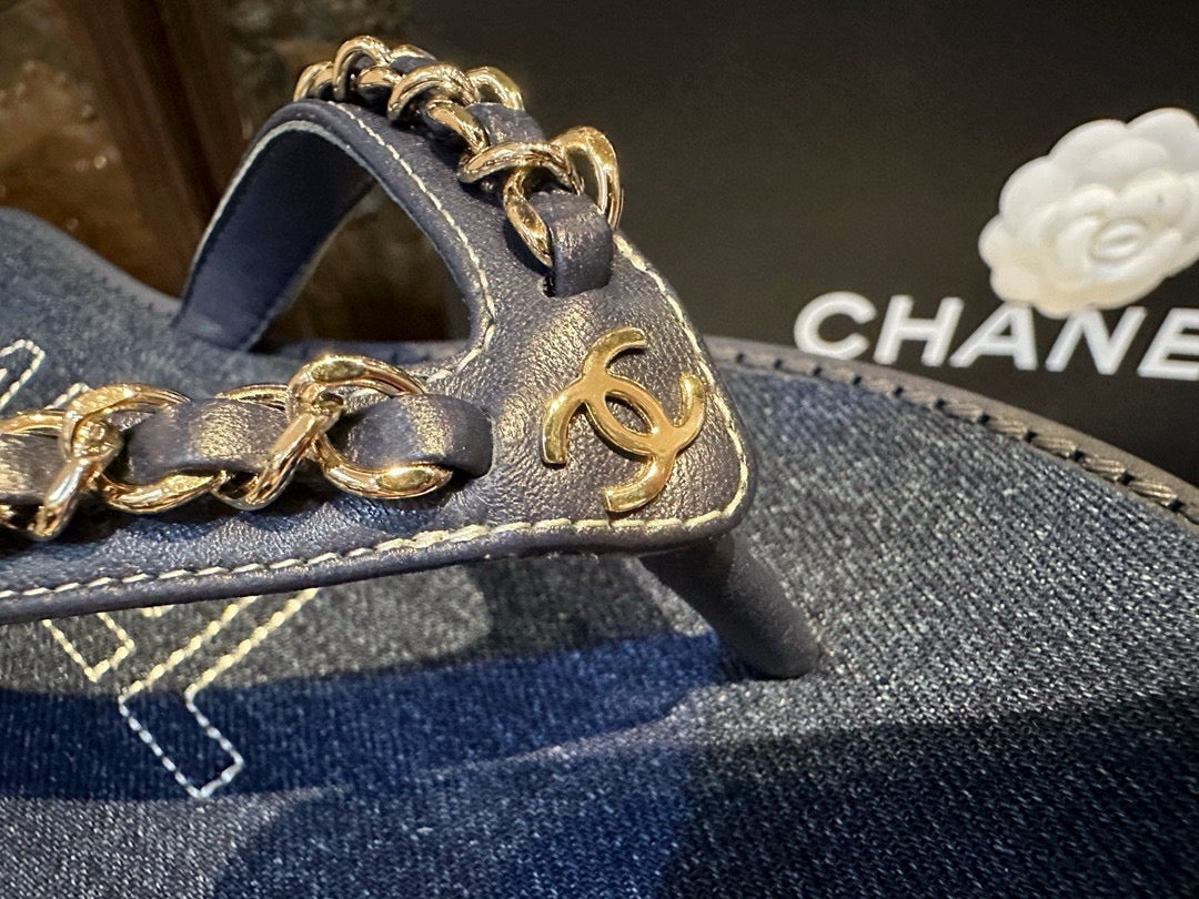 샤넬 CC 로고 체인 데님 플립플랍