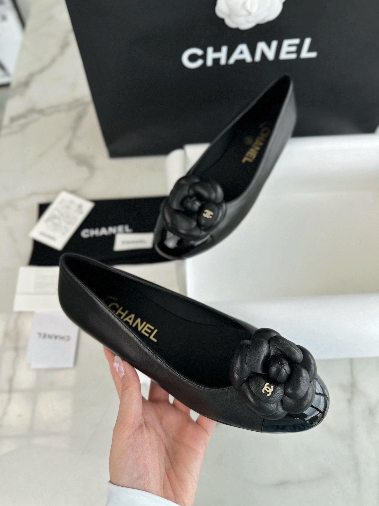 샤넬 까멜리아 발레리나 플랫
