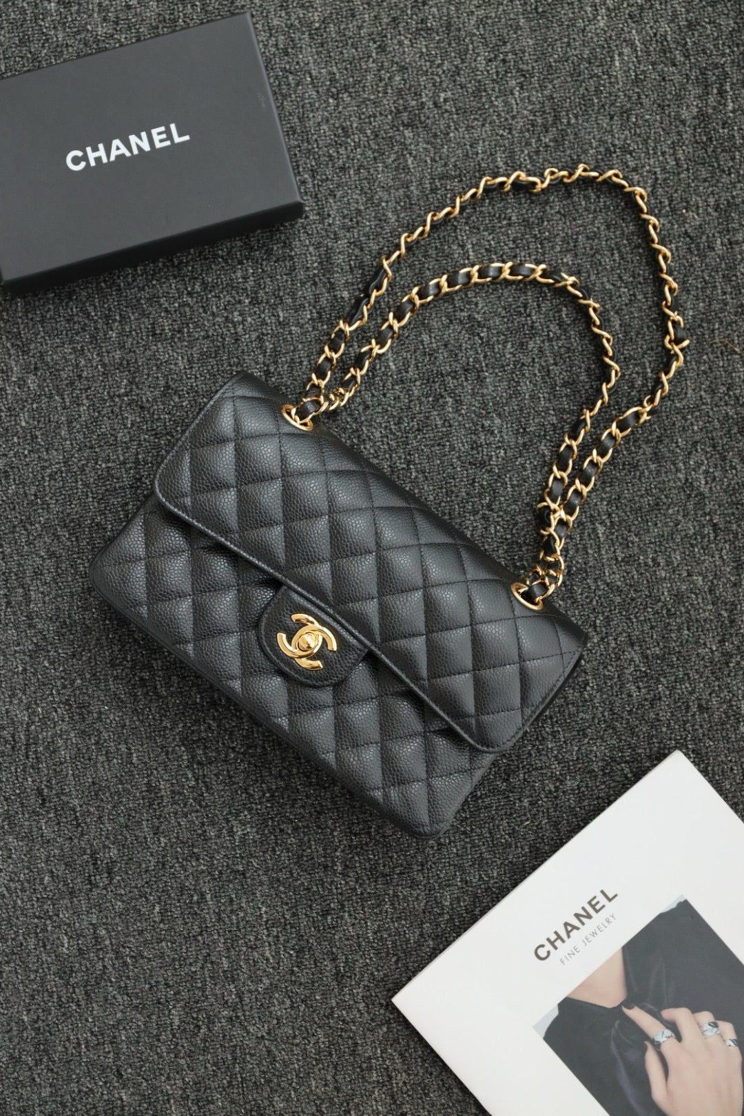 샤넬 클래식 플랩백 스몰 캐비어