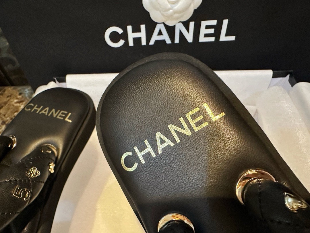 샤넬 참 퀄팅 플랫폼 플립플랍