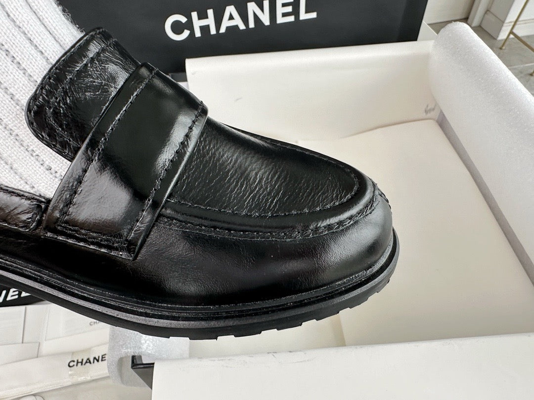 샤넬 리본 삭스 컴바인 모카신