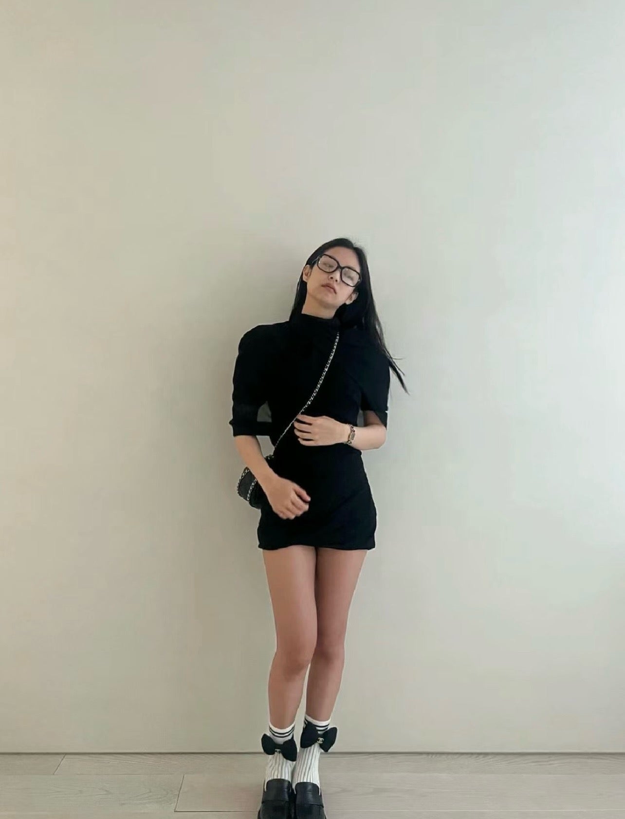 샤넬 리본 삭스 컴바인 모카신