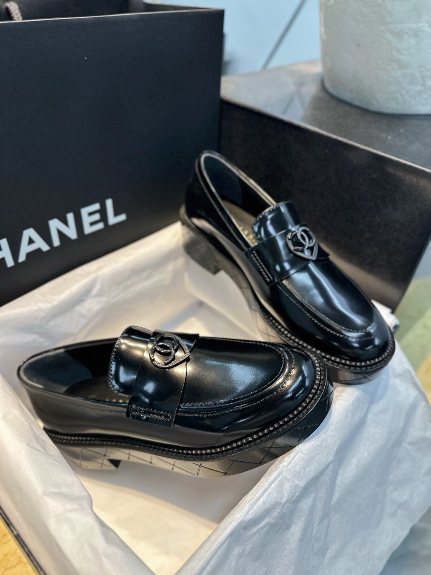 샤넬 CC 로고 샤이니 하트 로퍼