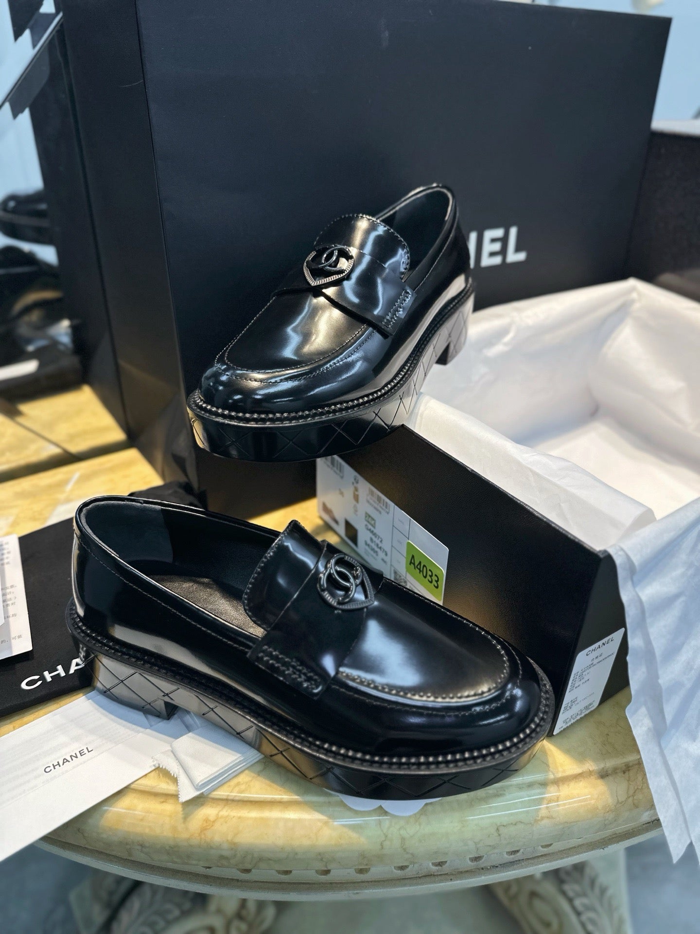 샤넬 CC 로고 샤이니 하트 로퍼