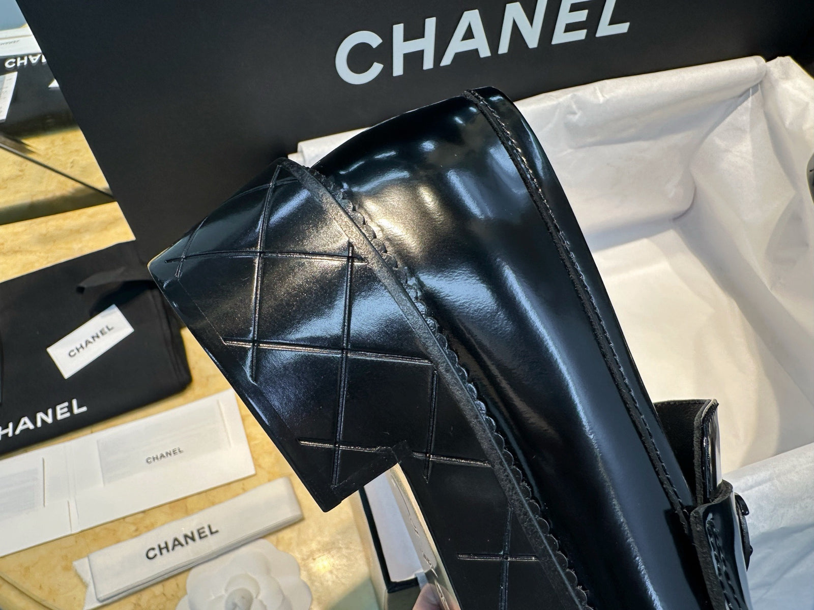 샤넬 CC 로고 샤이니 하트 로퍼