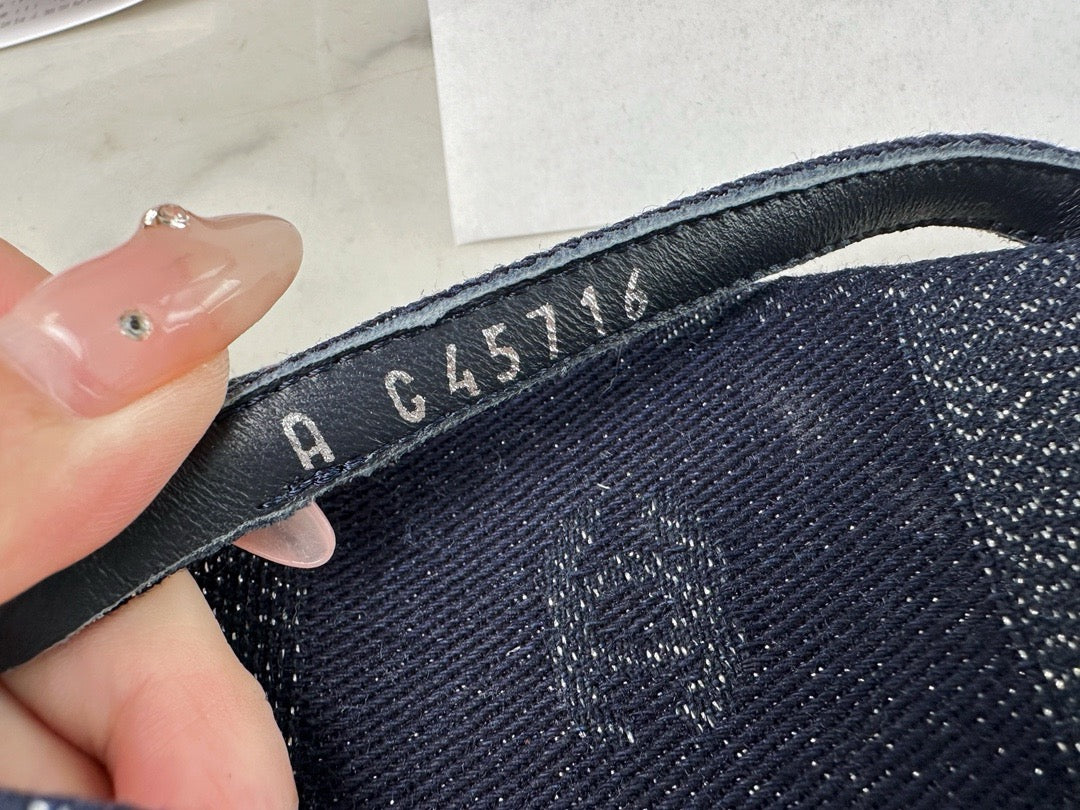 샤넬 CC 로고 데님 플립플랍