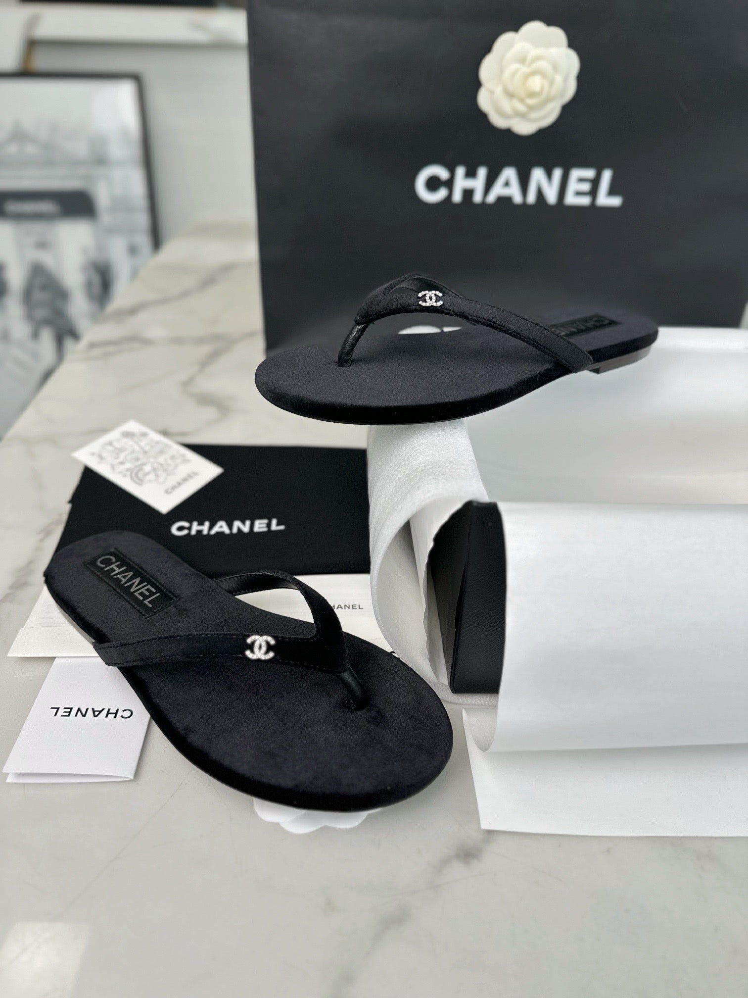 샤넬 CC 로고 벨벳 플립플랍