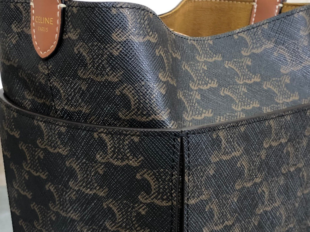 셀린느 트리옹프 스트랩 박스백