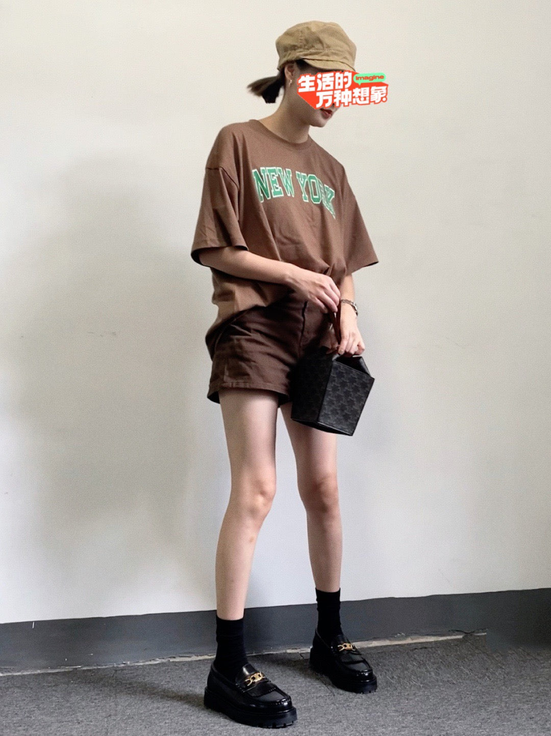 셀린느 트리옹프 스트랩 박스백