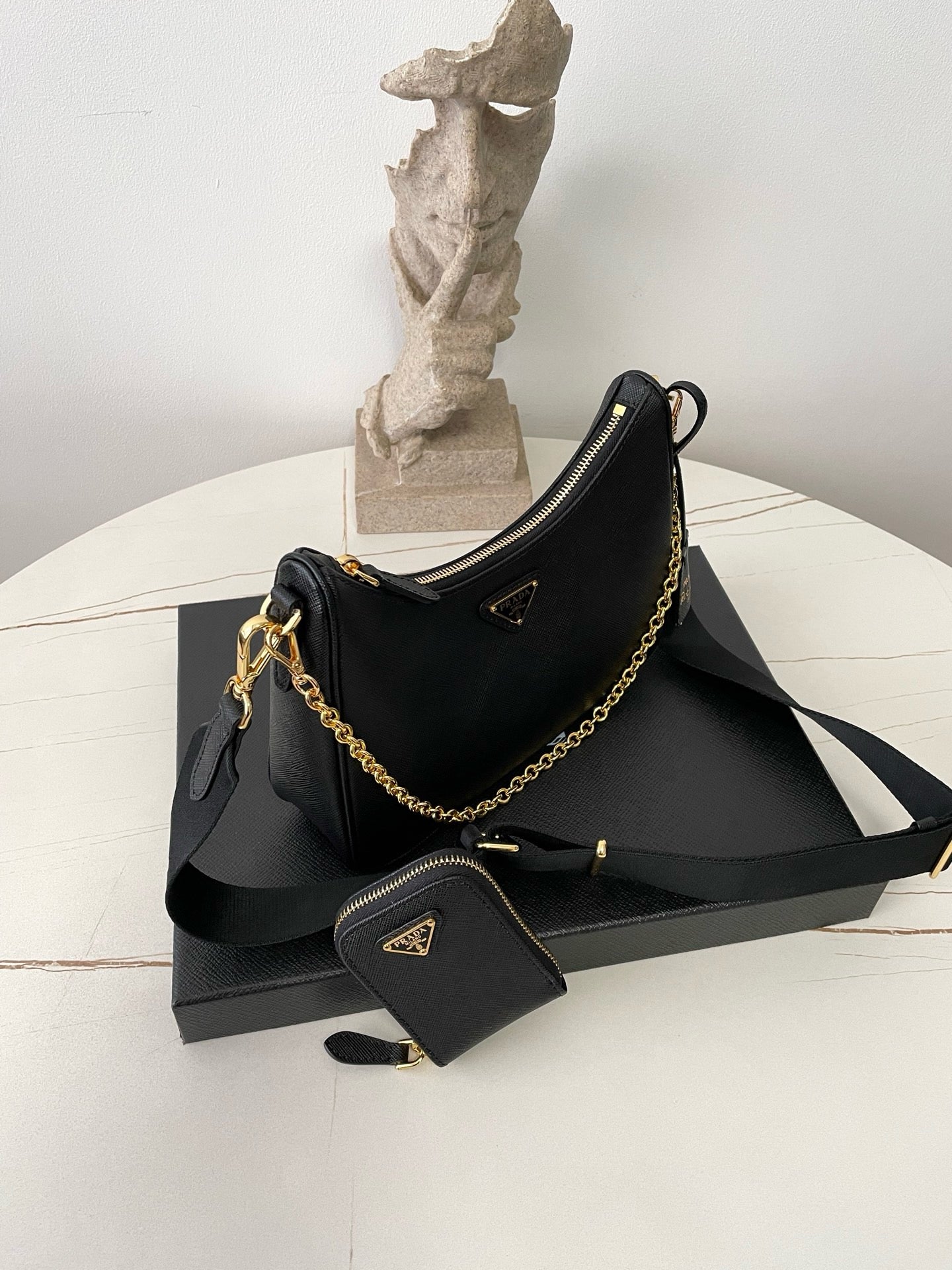 프라다 사피아노 테수토 호보백